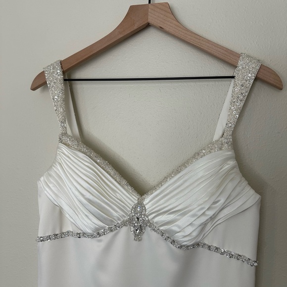 DAVIDS BRIDAL X GALINA VC9837 Beaded Wedding Dress - Picture 3 of 11